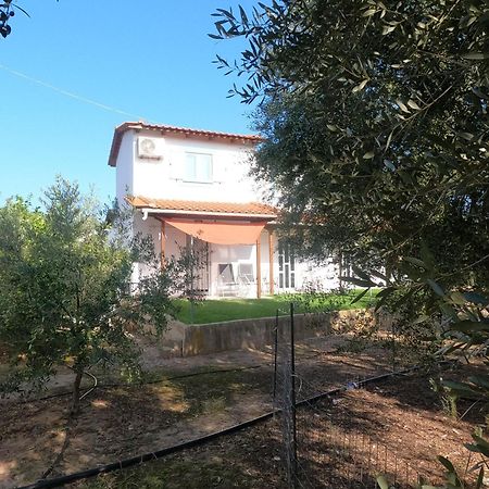 Villa Spiti Ostria Egio Exterior foto